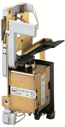 UNDER VOLTAGE RELEASE  220/240V  E1/6-T8